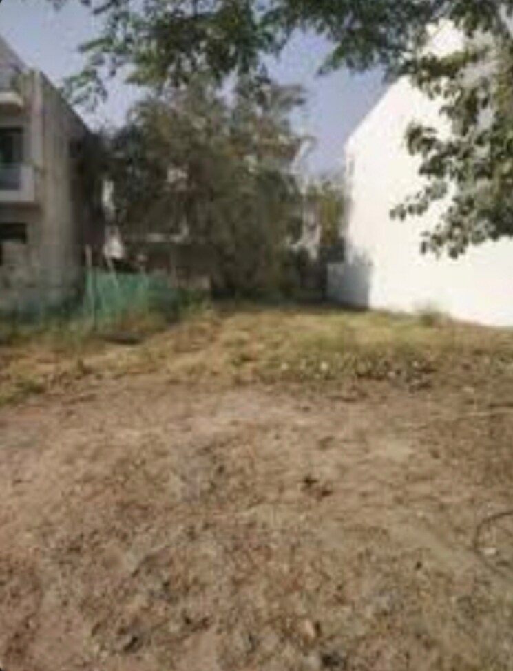 undefined, dlf-atria  150 Sq.Yd. Plot In Dlf Phase ii Gurgaon 8865813