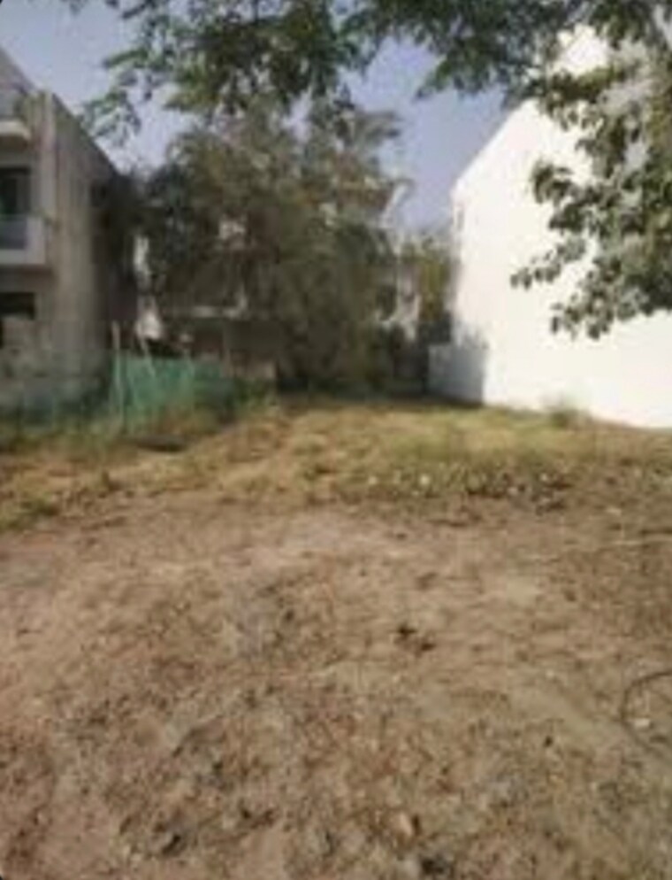 undefined, dlf-atria  150 Sq.Yd. Plot In Dlf Phase ii Gurgaon 8865813