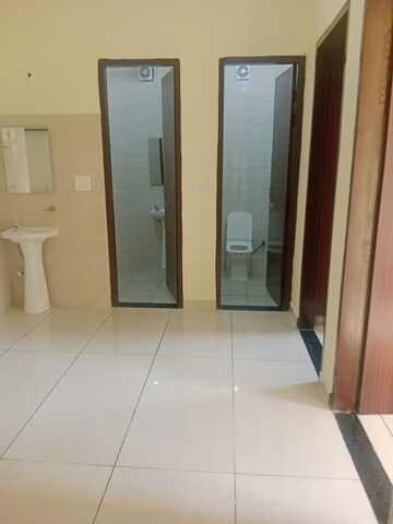 Building Lobby in 2 BHK Builder Floor at Sector 40 – for Rent