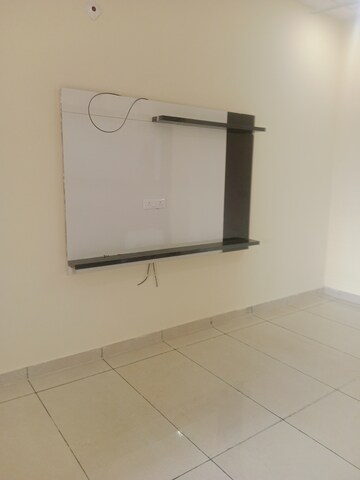 Room in 2 BHK Builder Floor at Sector 40 – for Rent