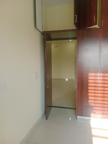 Furnished Amenities in 2 BHK Builder Floor at Sector 40 – for Rent