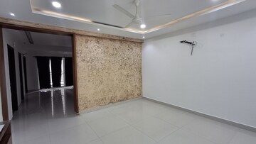 Room in 3 BHK Apartment at Movie Towers, Kokapet – for Rent