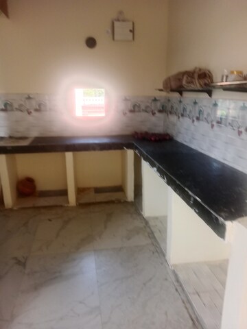 Kitchen in 2 BHK Builder Floor at Sector 40 – for Rent