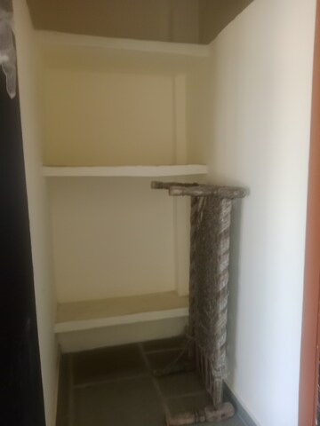 Room in 3 BHK Builder Floor at Sector 40 – for Rent