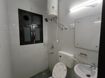 Master Bedroom in 3 BHK Builder Floor at Eros Rosewood City, Sector 49 – for Rent