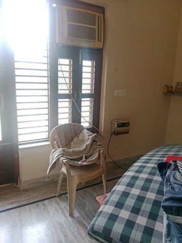 Living Room in 3 BHK Builder Floor at Sector 40 – for Rent