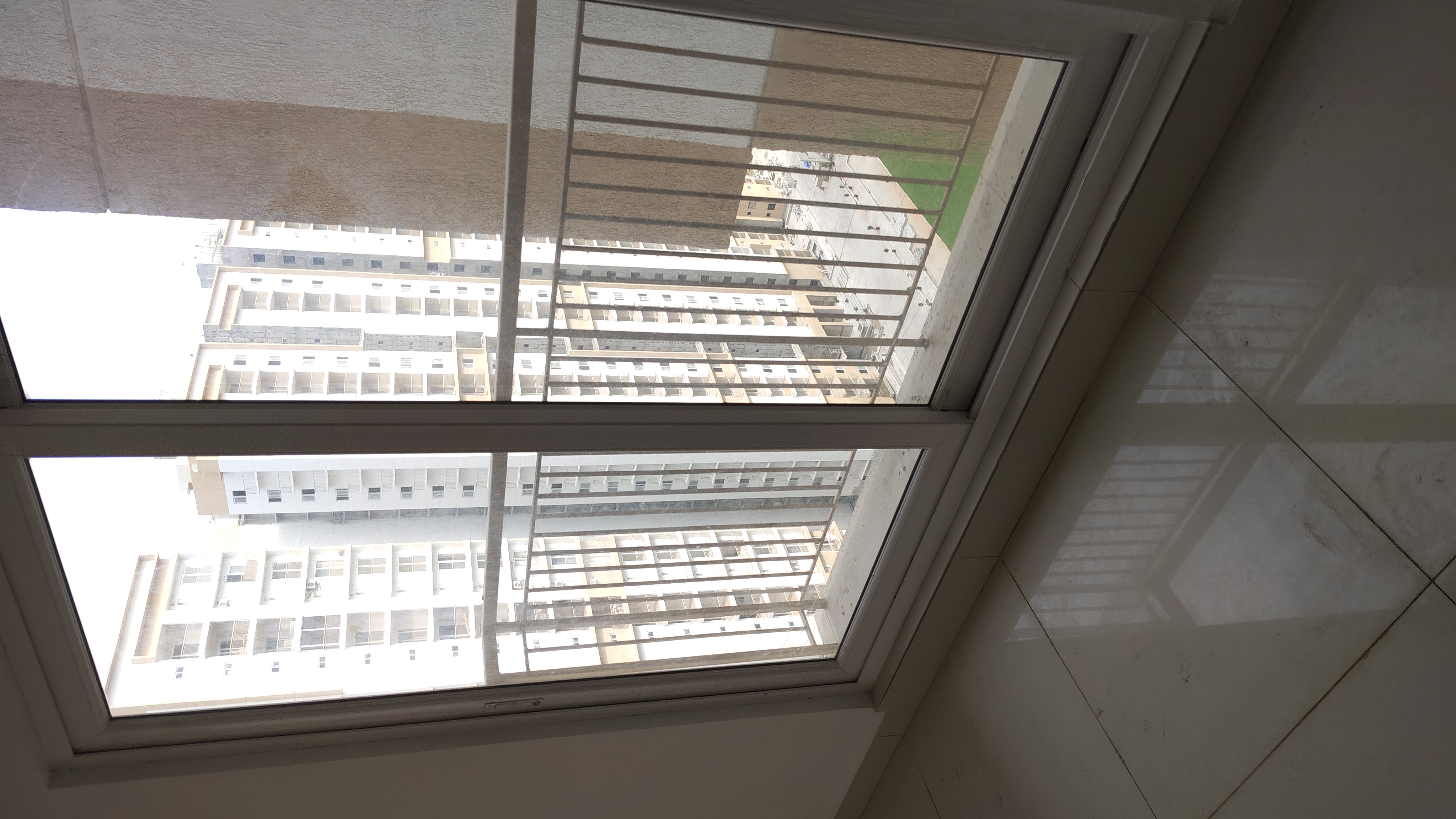 3 BHK + Pooja Room,Extra Room Apartment For Sale in Hallmark Treasor