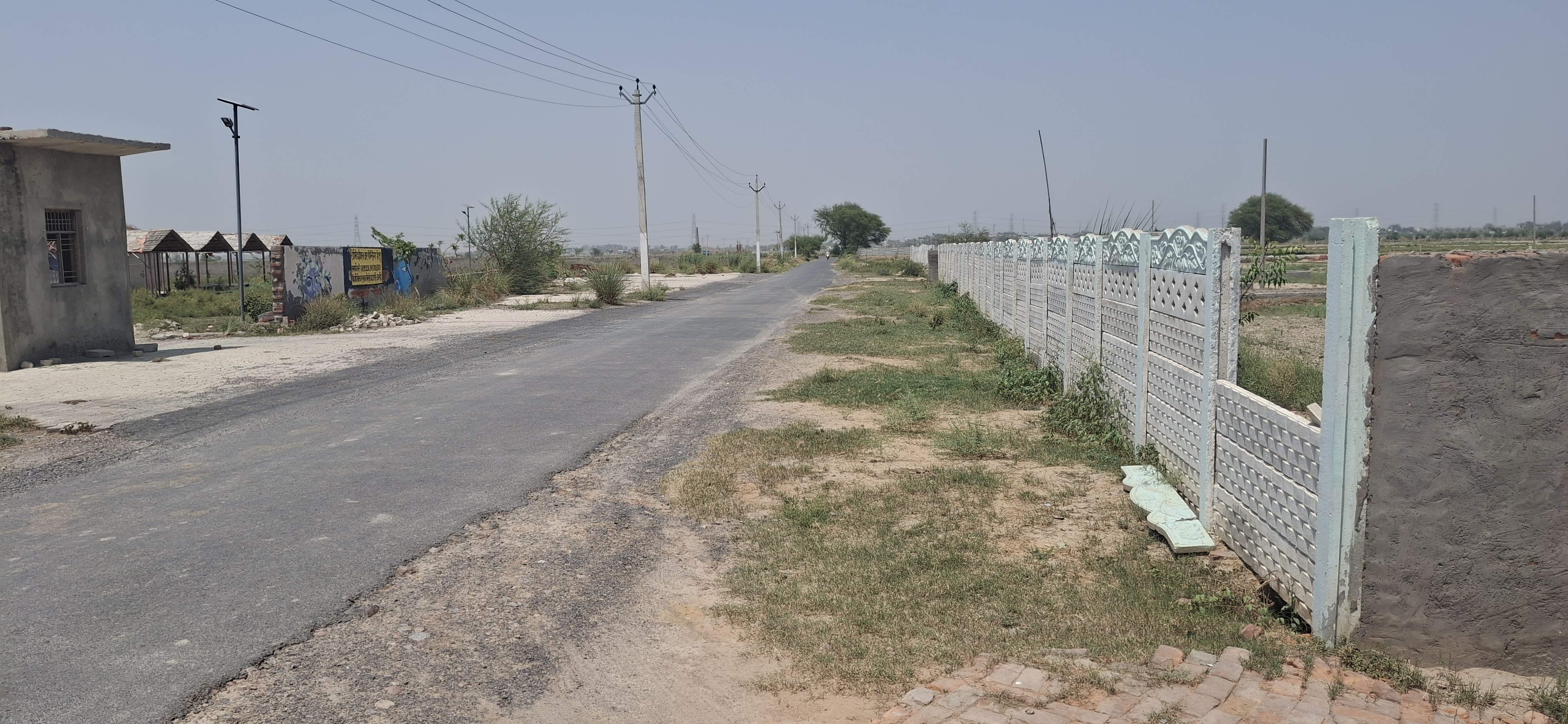 Plot For Sale in Mk Propty 