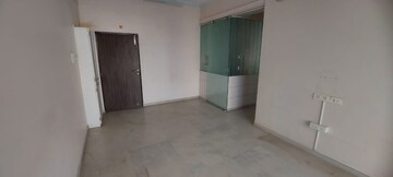 Room in 3 BHK Apartment at Neev Ivory Tower, Dadar West – for Rent