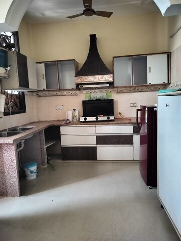 Kitchen in 1 BHK Builder Floor at Sector 46 – for Rent
