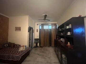 Living Room in 2 BHK Builder Floor at RWA Apartments Sector 47, Sector 47 – for Rent
