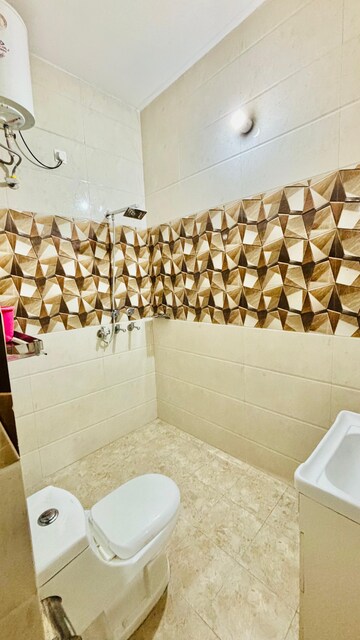 Bathroom in 1 BHK Builder Floor at Greater Mohali – for Rent
