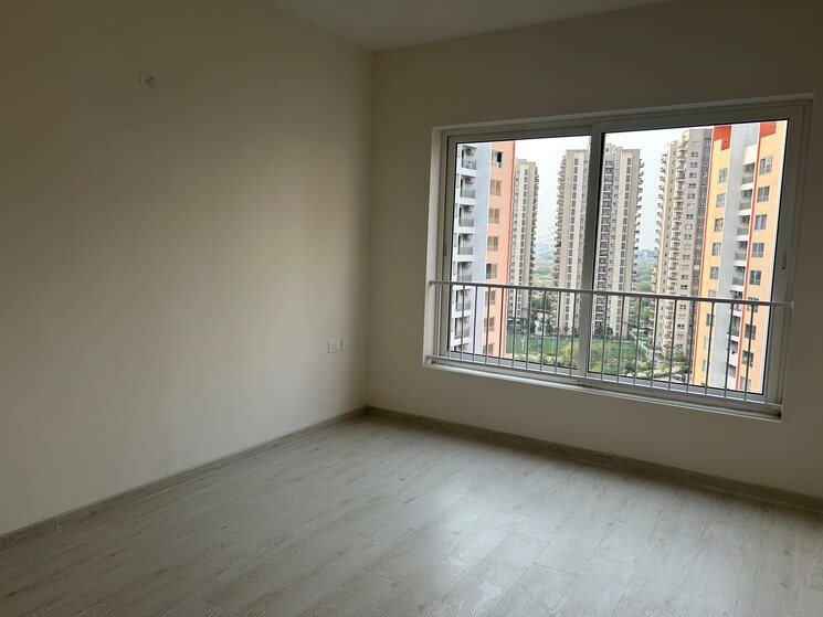 Room, shapoorji-pallonji-joyville-gurgaon 3 Bedroom 1852 Sq.Ft. Apartment In Sector 102 Gurgaon 8865959