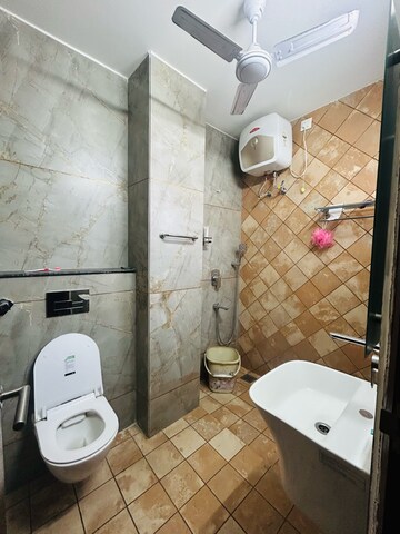 Bathroom in 1 BHK Apartment at Greater Mohali – for Rent