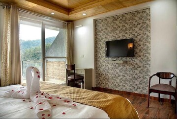 Living Room in 6+ BHK Independent House at Kufri – for Sale