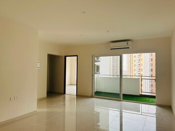 Room in 2 BHK Apartment at Shapoorji Pallonji Joyville Gurgaon, Sector 102 – for Rent
