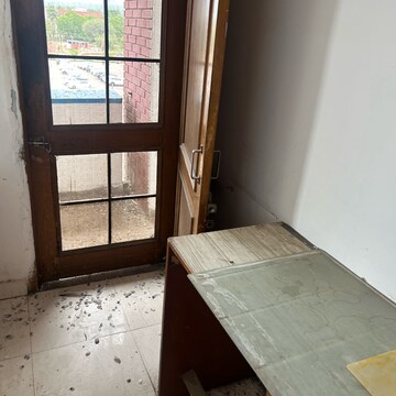 Team Area in  Office Space at Sector 5 – for Rent