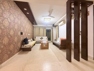 Building Lobby in 4 BHK Villa at Unitech Nirvana Country Aspen Greens, Sector 50 – for Sale