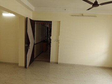 Room in 3 BHK Apartment at Srishti Solitaire, Bhandup West – for Sale