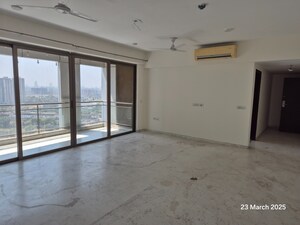 3 BHK Apartment For Sale in Tata Primanti-Tower Residences, Sector 72