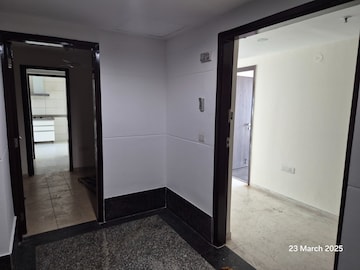 Room in 3 BHK Apartment at Tata Primanti-Tower Residences, Sector 72 – for Sale