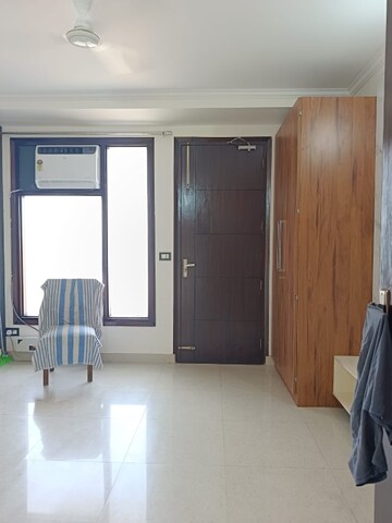 Room in 3 BHK Builder Floor at Kohli One Malibu Town, Sector 47 – for Rent