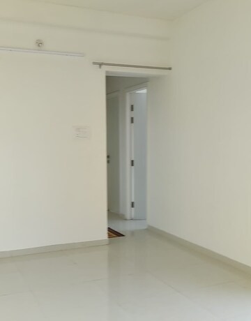 Room in 3 BHK Apartment at Godrej Boulevard, Manjari – for Rent