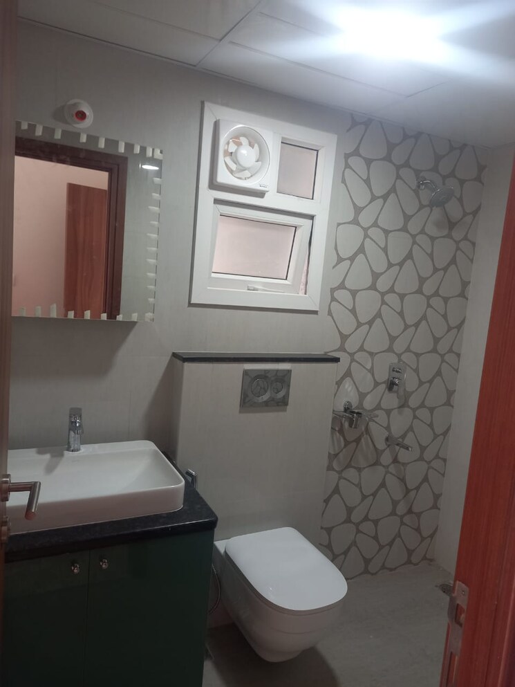 Bathroom, prestige-elysian 3.5 Bedroom 1810 Sq.Ft. Apartment In Bannerghatta Road Bangalore 8866095