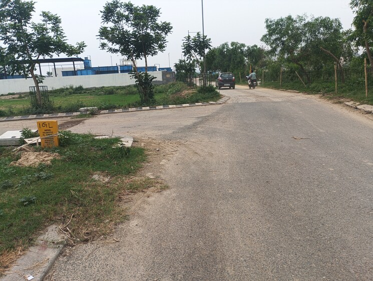 undefined, wave-city  3377 Sq.Yd. Plot In Wave City Ghaziabad 8866178