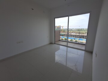 Room in 2 BHK Apartment at Godrej Boulevard, Manjari – for Rent