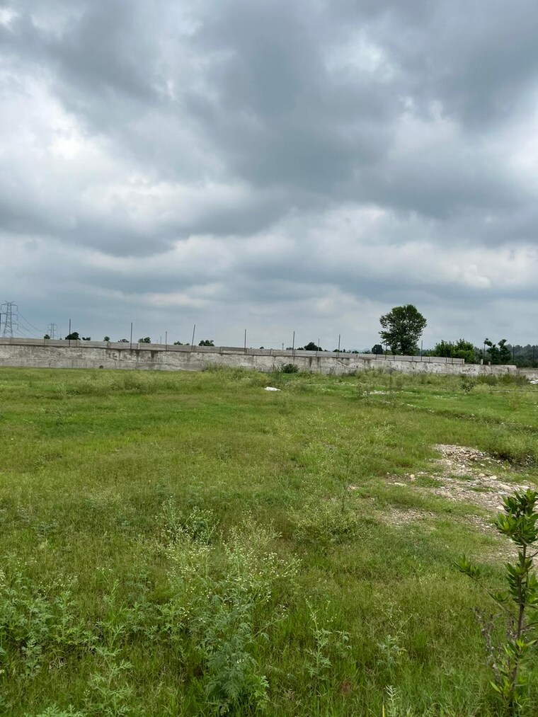 undefined, shimla bypass road  150 Sq.Yd. Plot In Shimla Bypass Road Dehradun 8866287