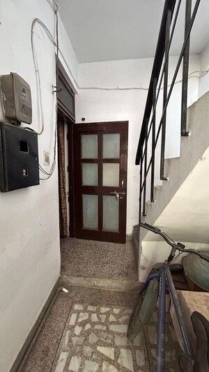 Staircase in 1.5 BHK Independent House at Unitech South City, South City – for Sale