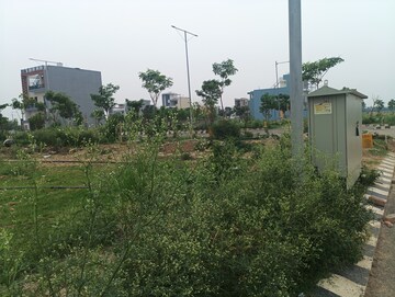  Plot – Garden View at Wave City, Wave City - for Sale