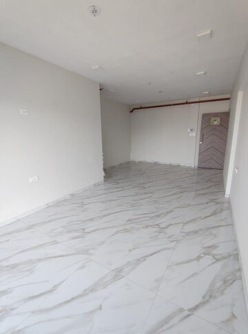 Room in 2 BHK Apartment at Sri Zynergy, Suman Nagar – for Rent