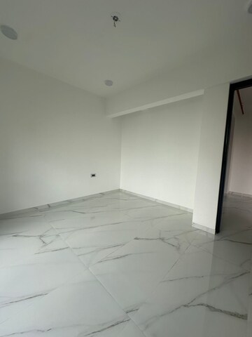 Room in 1 BHK Apartment at Nahar Amaryllis Towers and Plaza, Chandivali – for Rent