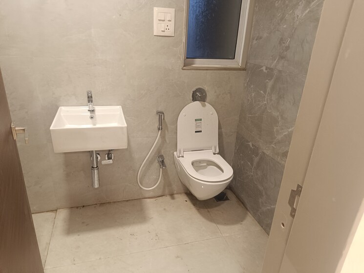 Bathroom, malad west Pg For Boys In Malad West 8866522