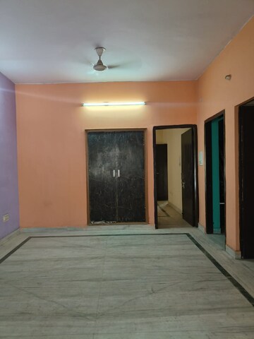 Room in 2 BHK Independent House at Sector 56 – for Rent