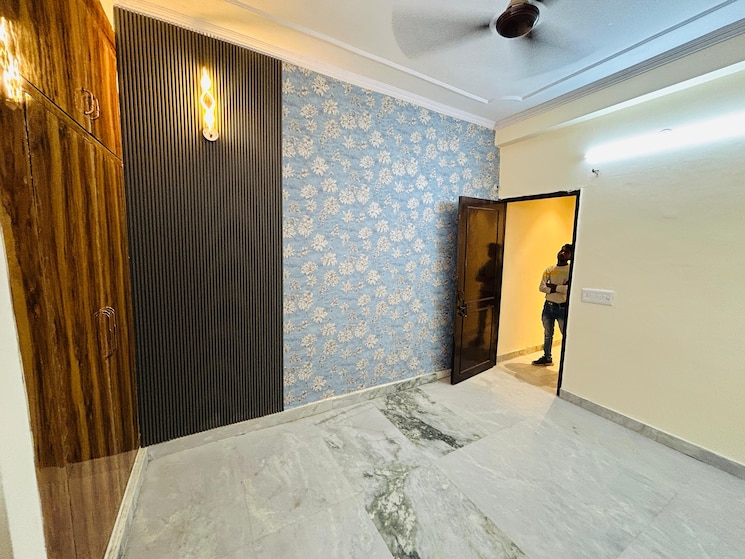 Room, sector 37 3 Bedroom 180 Sq.Ft. Builder Floor In Sector 37 Faridabad 8866562