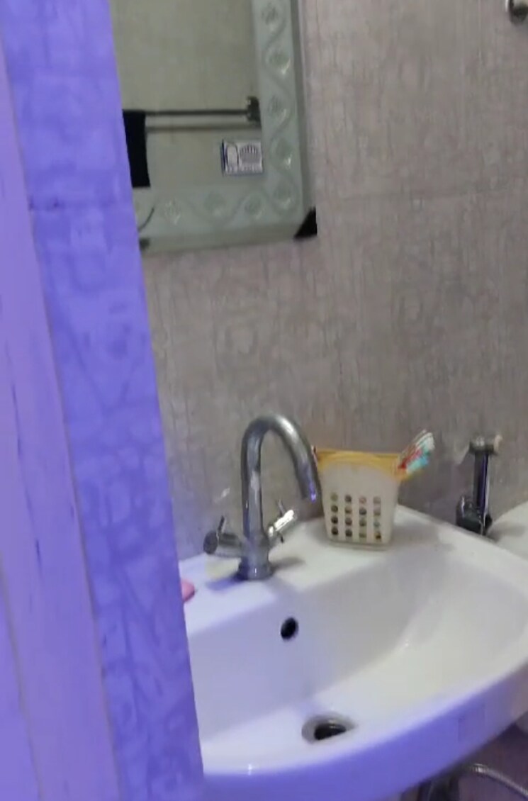 Bathroom, aditya-urban-homes 2 Bedroom 840 Sq.Ft. Apartment In Shahpur Bamheta Ghaziabad 8866591