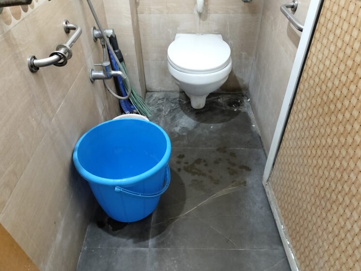 Bathroom, vasant-leela-apartment 1 Bedroom 450 Sq.Ft. Apartment In Ghodbunder Road Thane 8866651