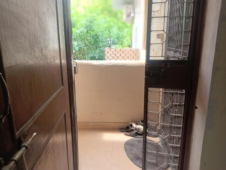 Balcony, kalkaji 2 Bedroom 900 Sq.Ft. Builder Floor In Kalkaji Delhi 8866650