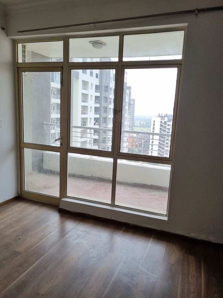 Room, raheja-vedaanta 3 Bedroom 1833 Sq.Ft. Apartment In Sector 108 Gurgaon 8866694