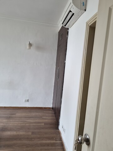 Furnished Amenities in 3 BHK Apartment at Raheja Vedaanta, Sector 108 – for Rent