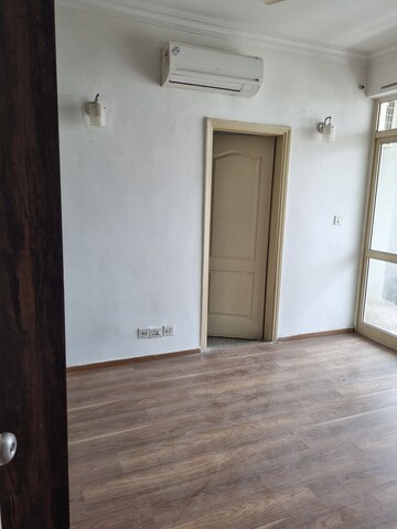Furnished Amenities in 3 BHK Apartment at Raheja Vedaanta, Sector 108 – for Rent