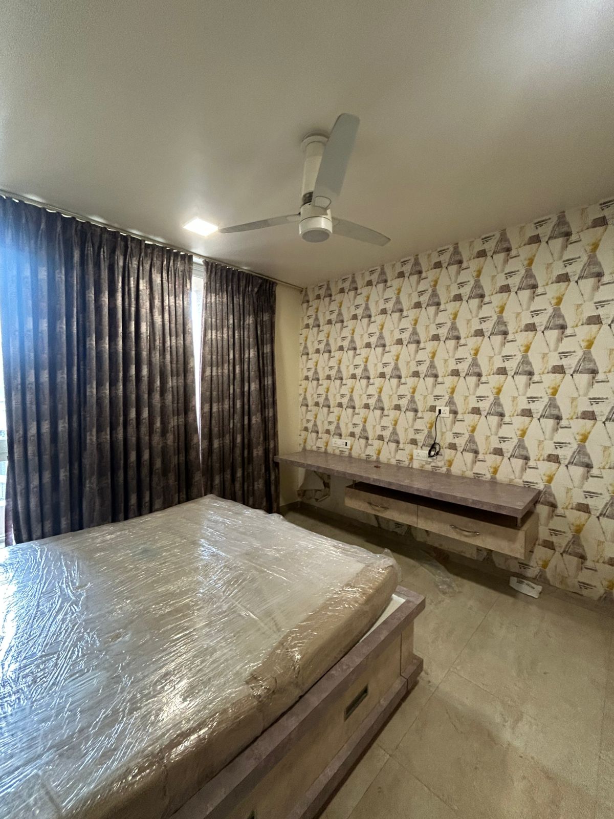 3 BHK + Pooja Room Apartment For Rent in Hiranandani Estate