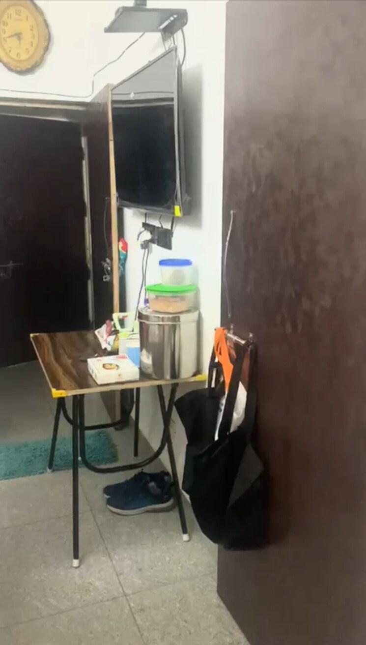 Gym, rwa-kalkaji-dda-flats-l1-l2 2 Bedroom 1050 Sq.Ft. Apartment In Govindpuri Delhi 8866766