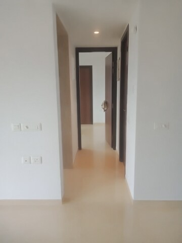 Room in 1 BHK Apartment at Hiranandani Highland, Powai – for Rent