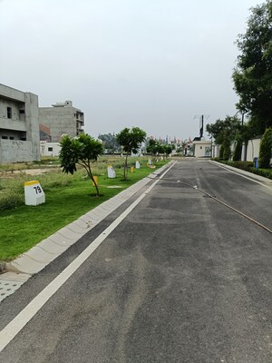  Plot For Sale in Tdi City