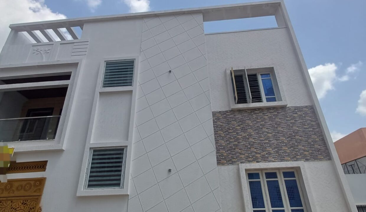 5 BHK + Pooja Room Independent House For Sale in Margondanahalli