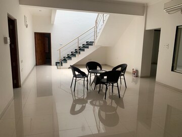 Master Bedroom in 5 BHK Villa at Rakshak CHS, Pimpri – for Rent